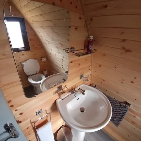 Shanagarry / Ballycotton Glamping Pod אתר קמפינג